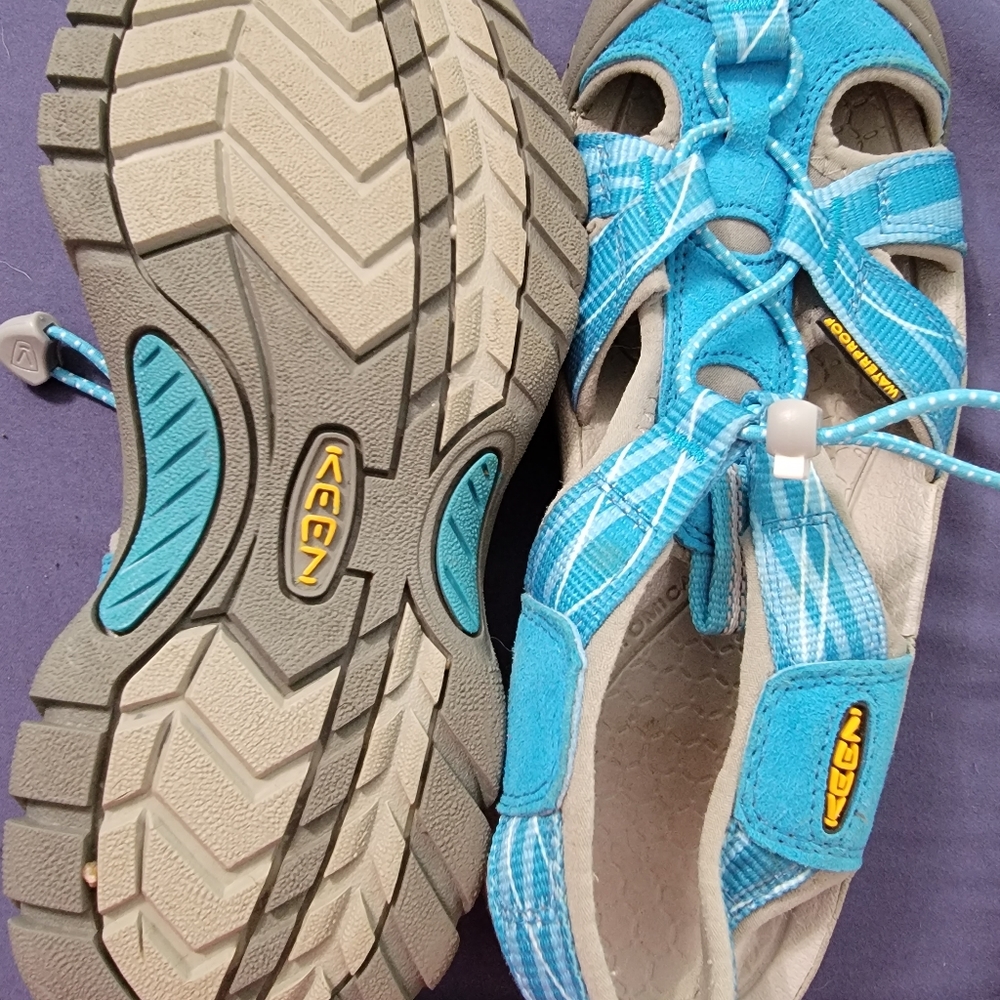 Keen hiking sandals